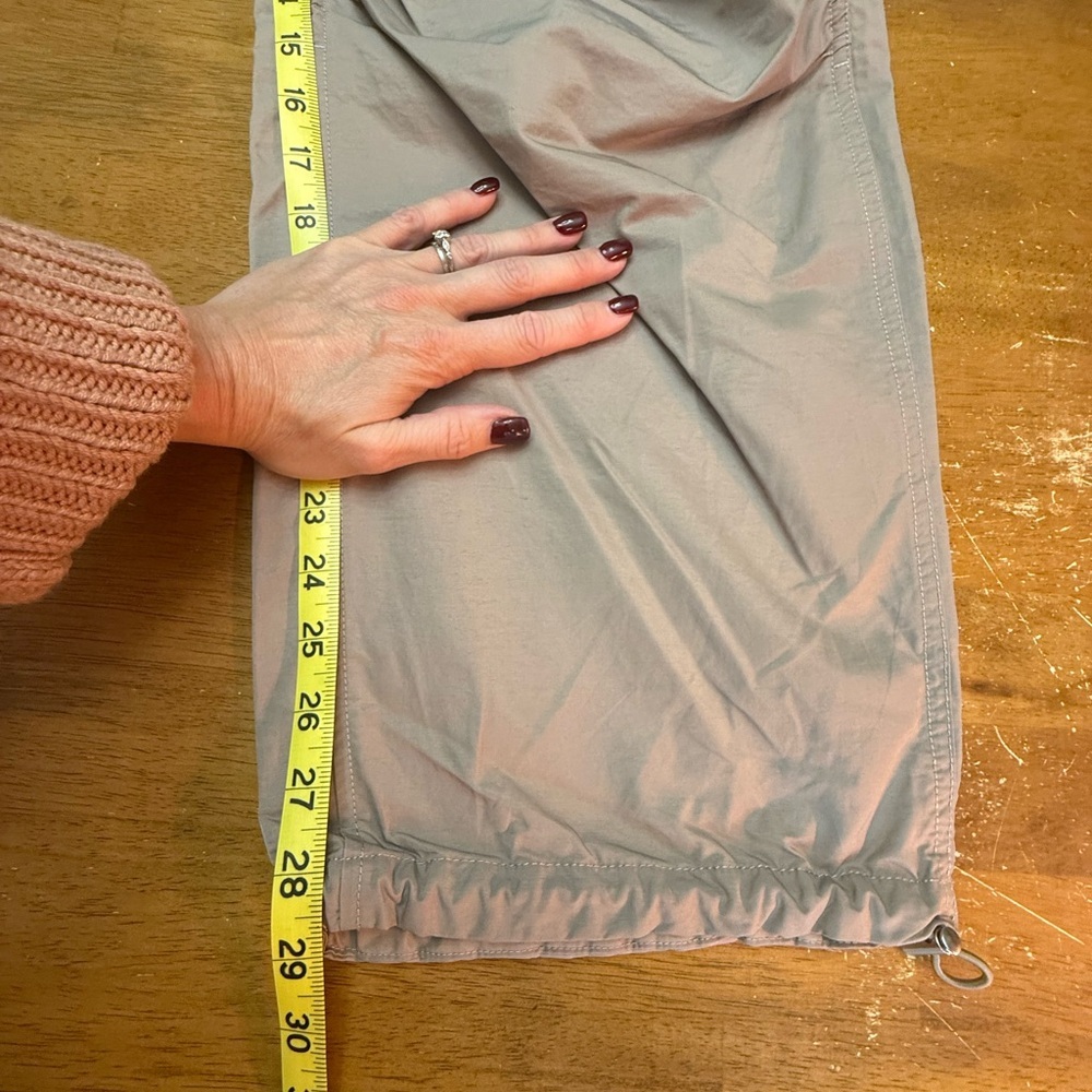Abercrombie & Fitch Khaki Pants L - Picture 6 of 8